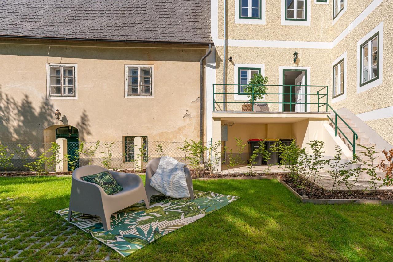 Kaiserliches Wohnen Im Alten K&K Postamt Eg Apartment Persenbeug Exterior photo